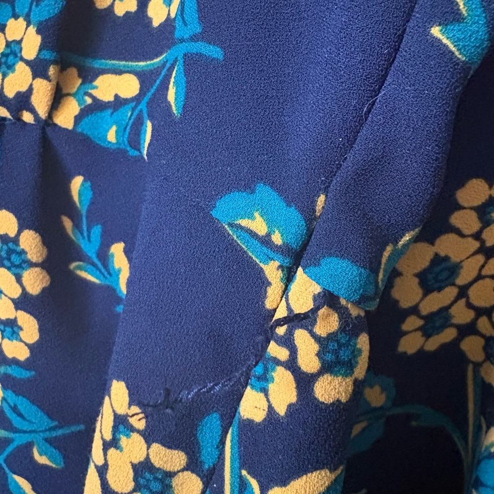 J. Crew Navy V-Neck Blouse with Yellow and Teal Floral Design size L - Picture 5 of 5